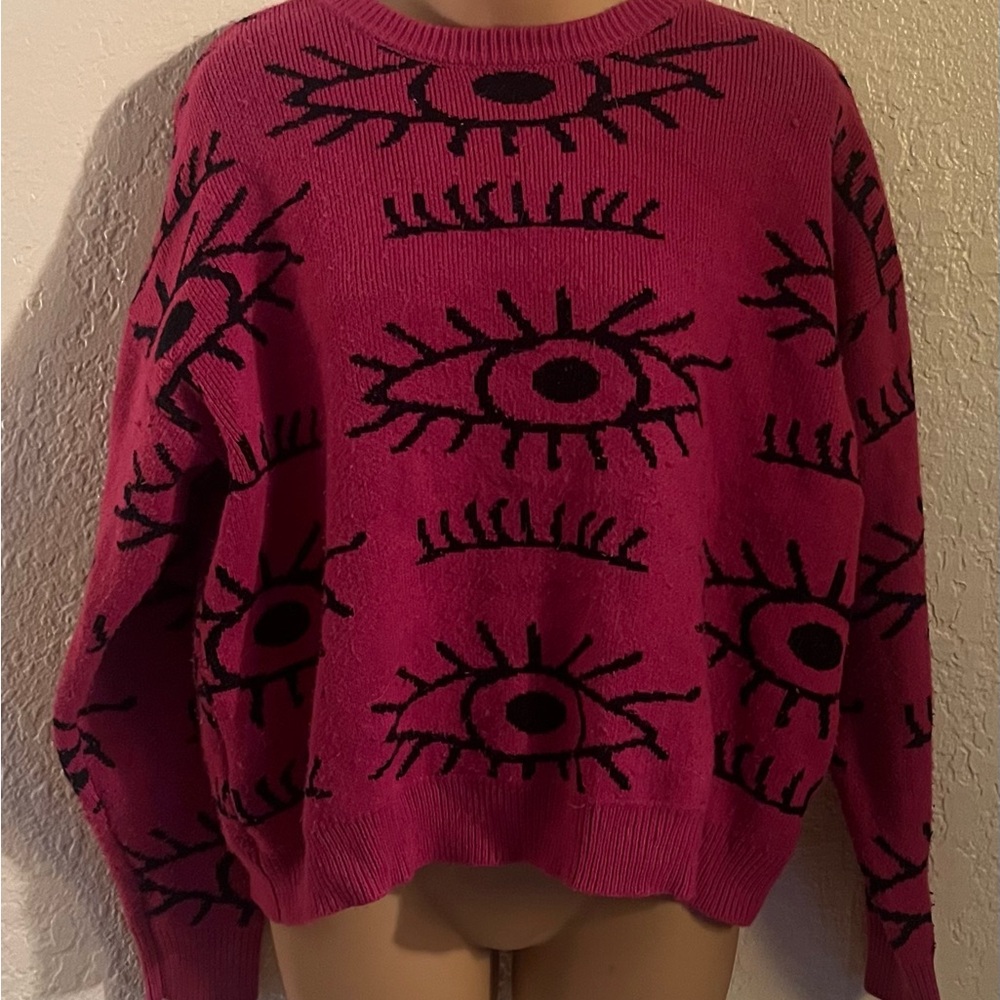 Eye Patterned Pink Sweater